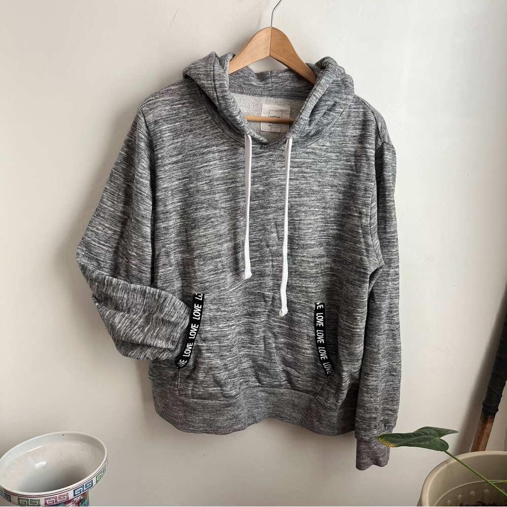 Reflex Sz XL Black & White Cropped Hoodie